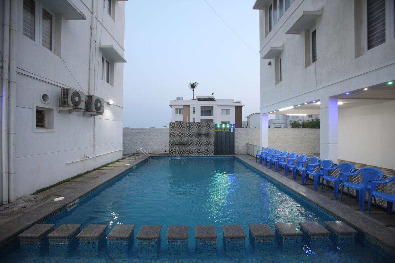 Oyo 935 Hotel Palkhee มุมไบ ภายนอก รูปภาพ